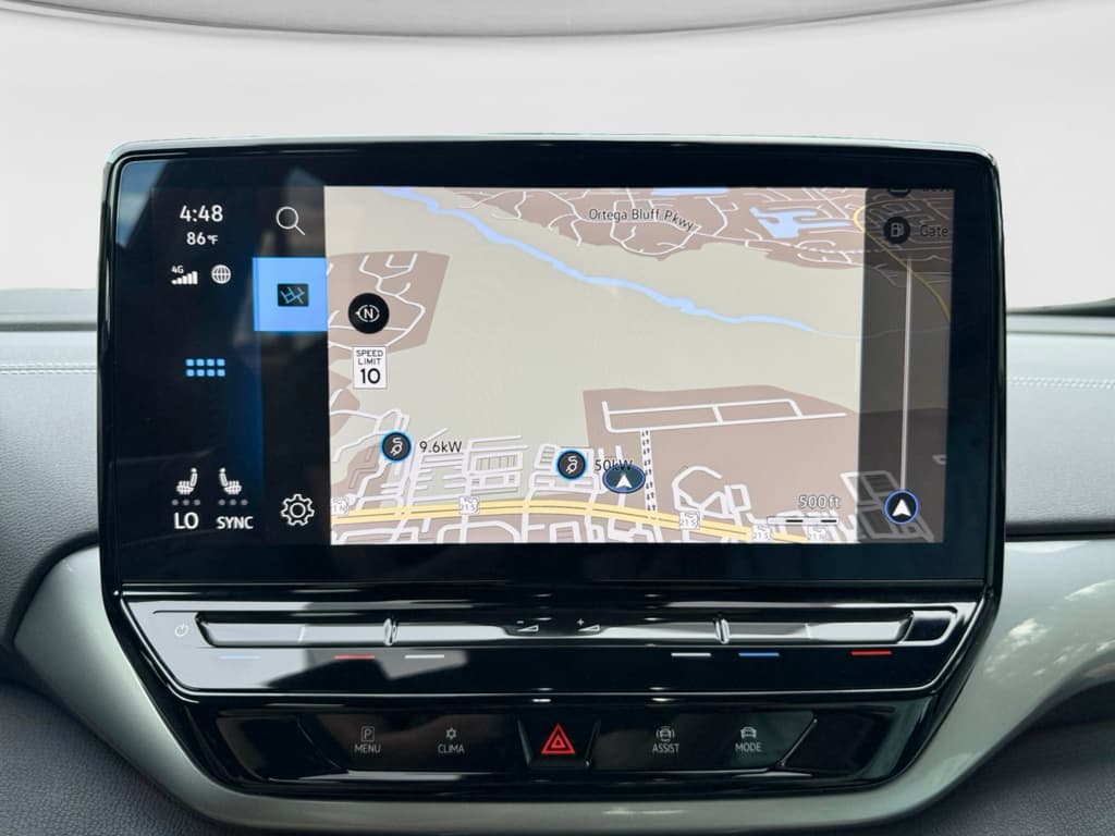 2023 Volkswagen ID.4 view 10