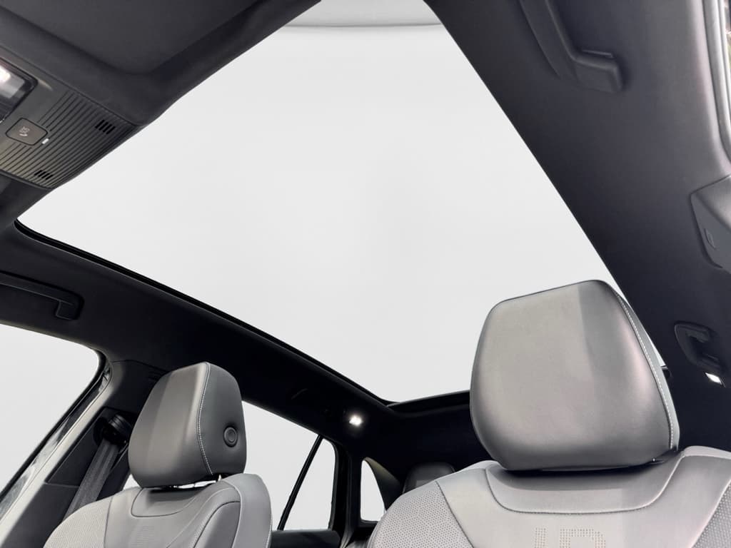 2023 Volkswagen ID.4 view 23
