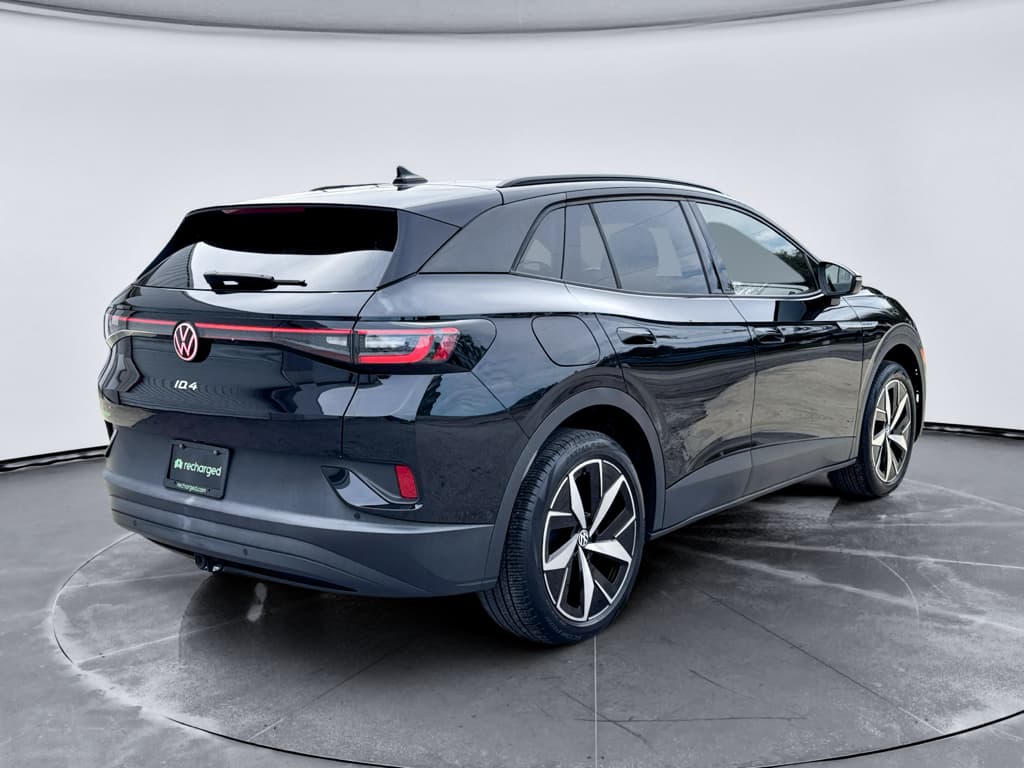 2023 Volkswagen ID.4 view 3
