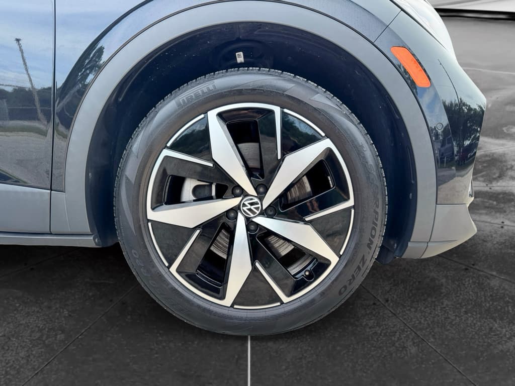 2023 Volkswagen ID.4 view 34
