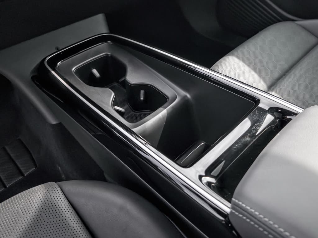 2023 Volkswagen ID.4 view 18