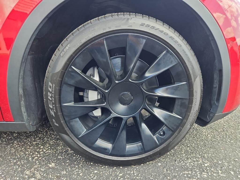 2020 Tesla Model Y view 28