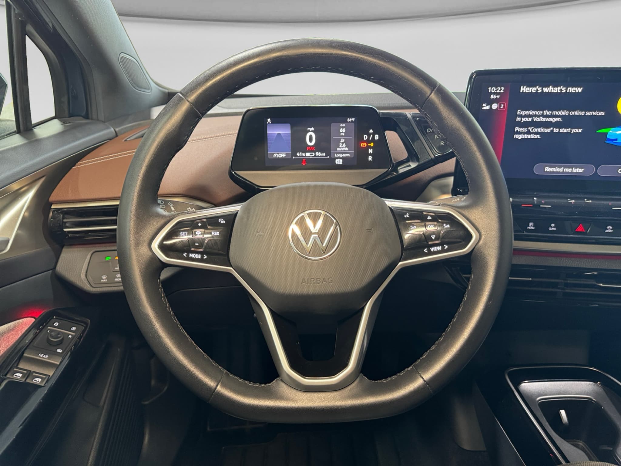 2023 Volkswagen ID.4 view 9