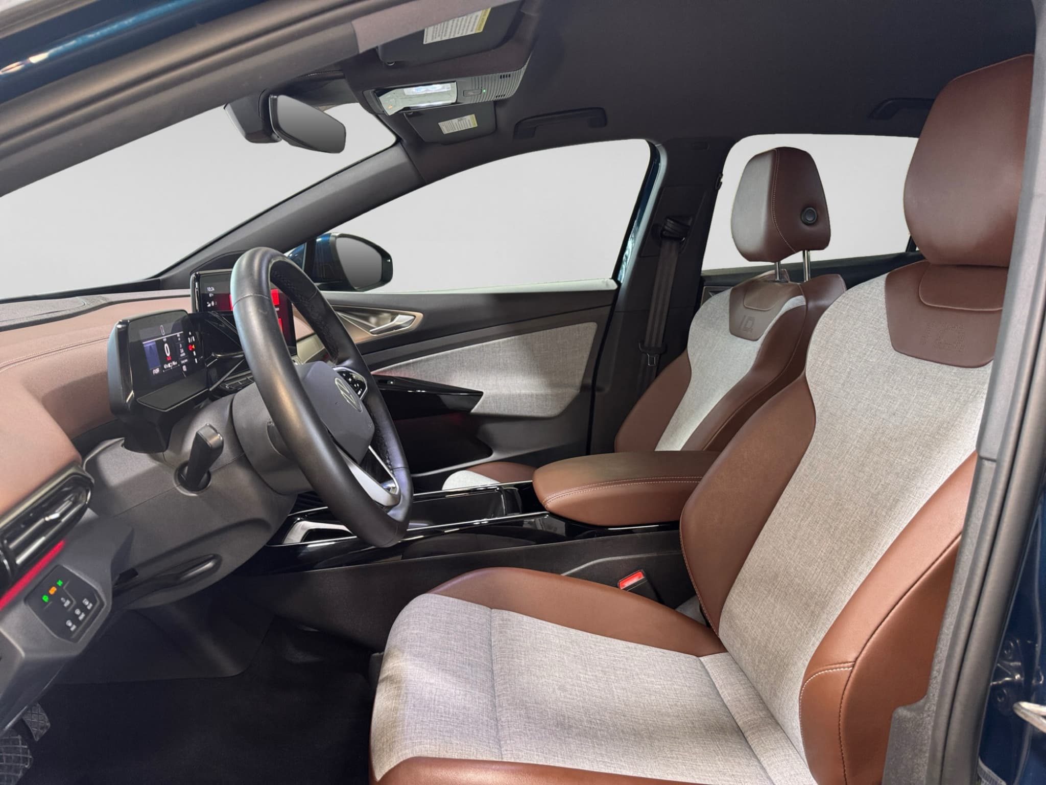2023 Volkswagen ID.4 view 18