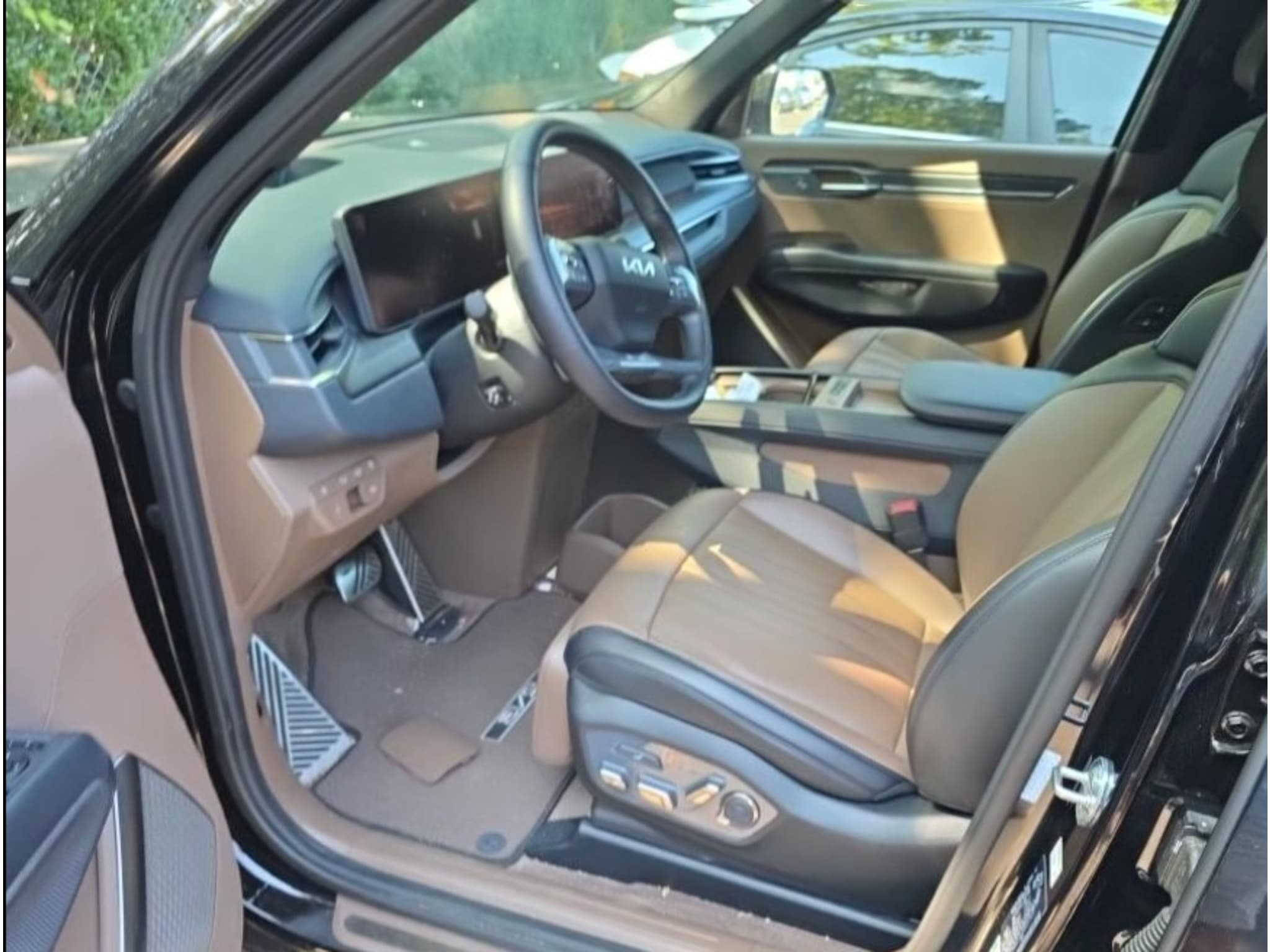 2024 Kia EV9 view 6
