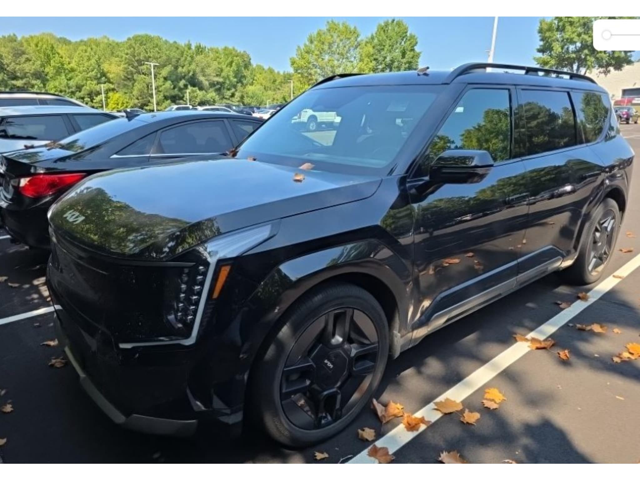 2024 Kia EV9 view 1
