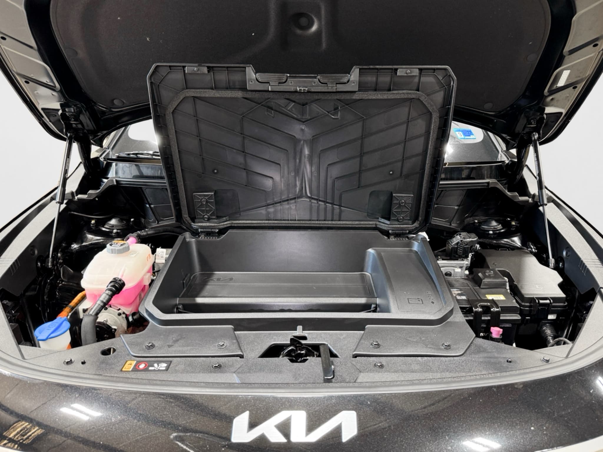 2023 Kia Niro EV view 25