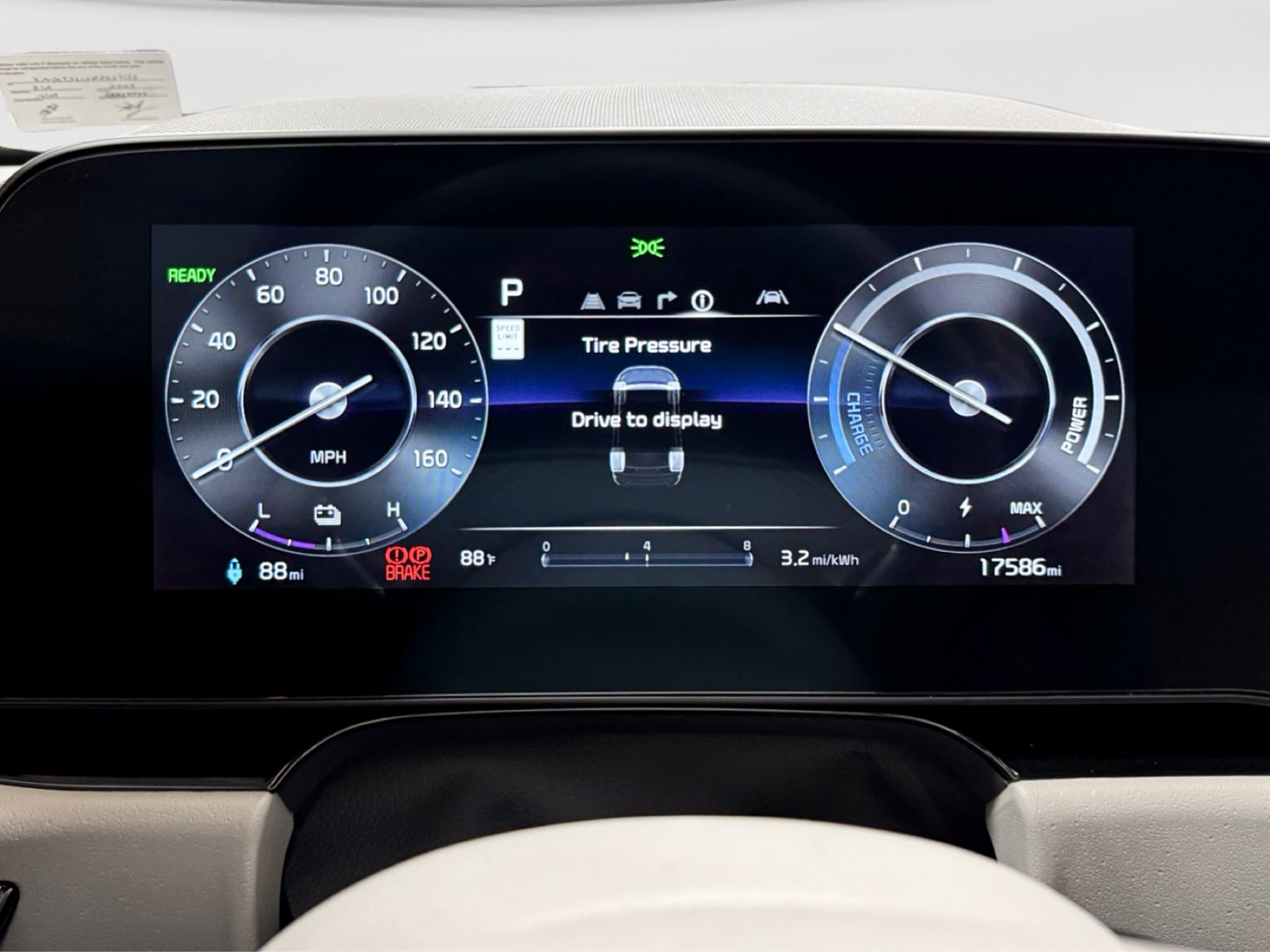 2023 Kia Niro EV view 9