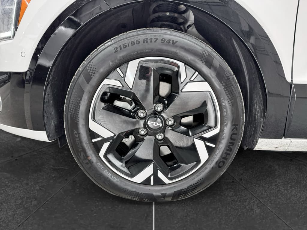 2023 Kia Niro EV view 31