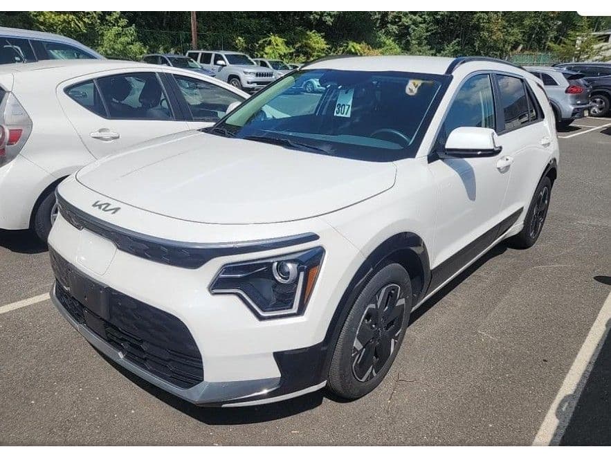 2023 Kia Niro EV view 1