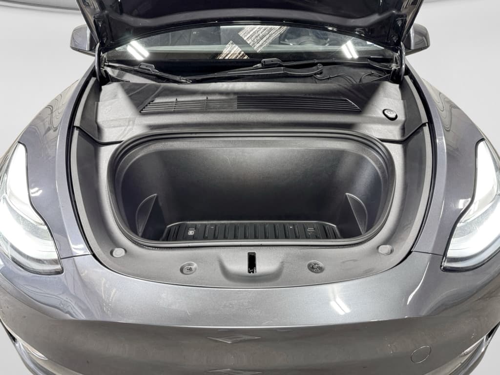 2020 Tesla Model Y view 23