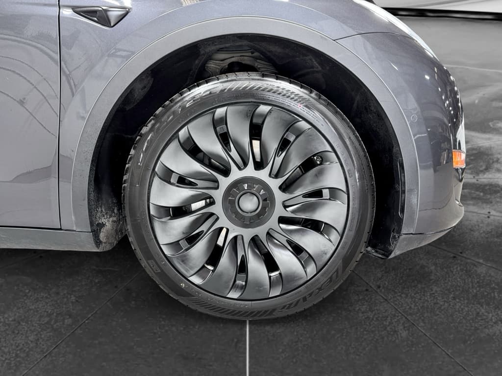 2020 Tesla Model Y view 33
