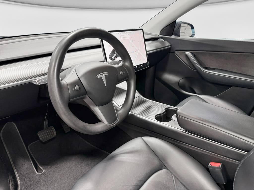 2020 Tesla Model Y view 16