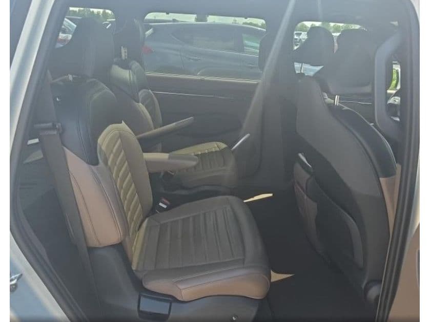 2024 Kia EV9 view 6