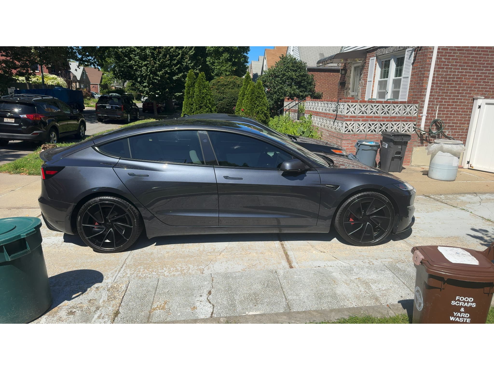 2025 Tesla Model 3 view 3