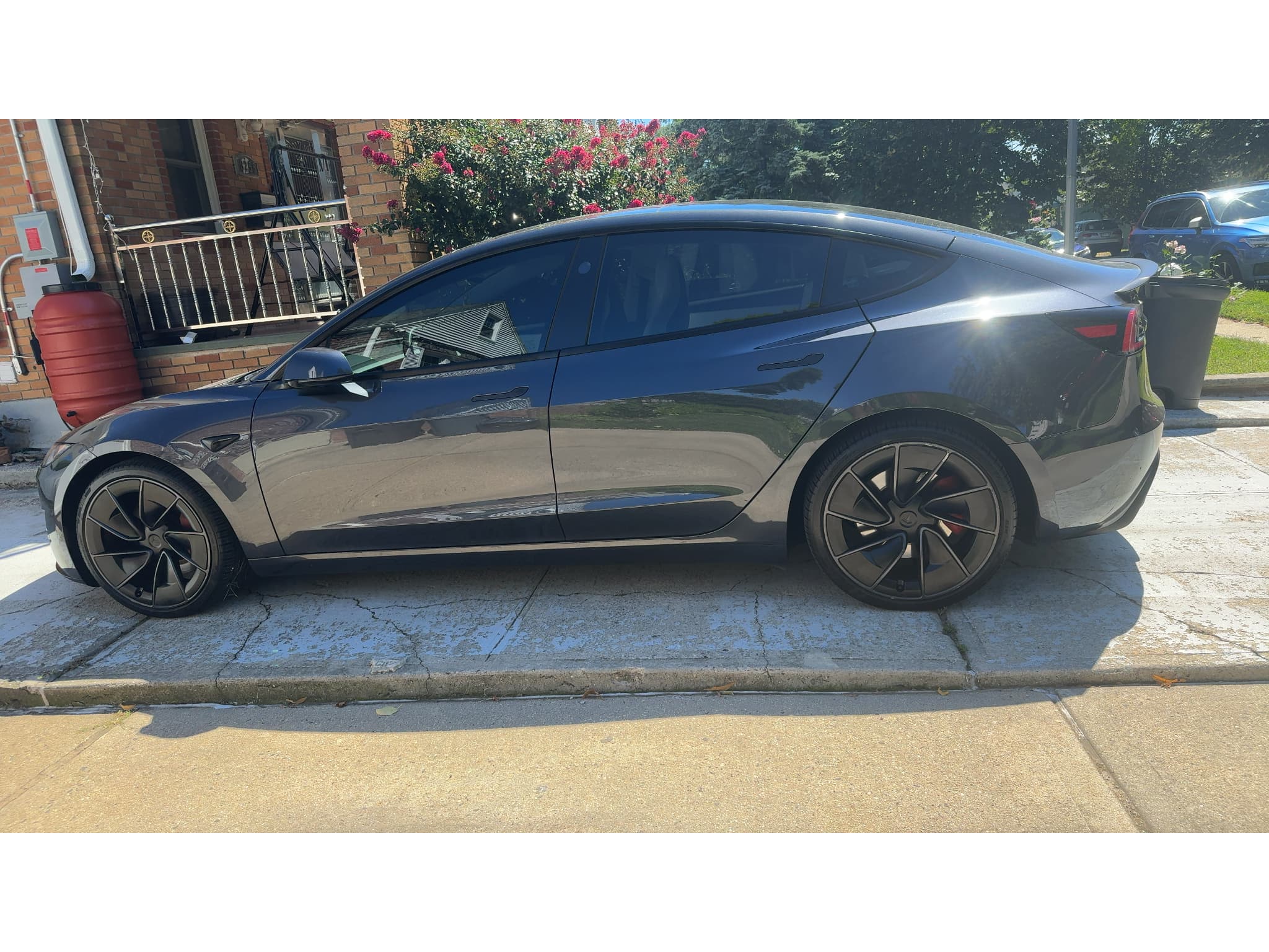 2025 Tesla Model 3 view 4