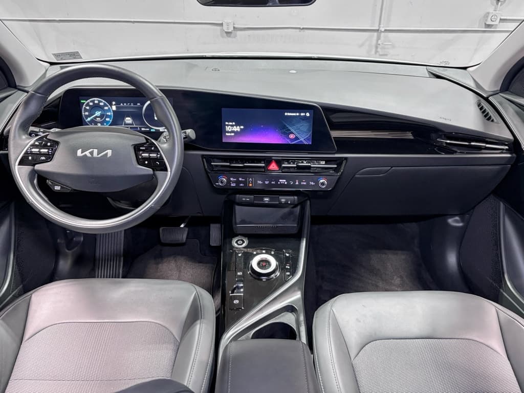 2023 Kia Niro EV view 16