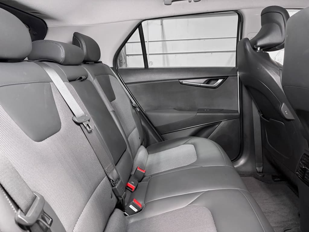 2023 Kia Niro EV view 22