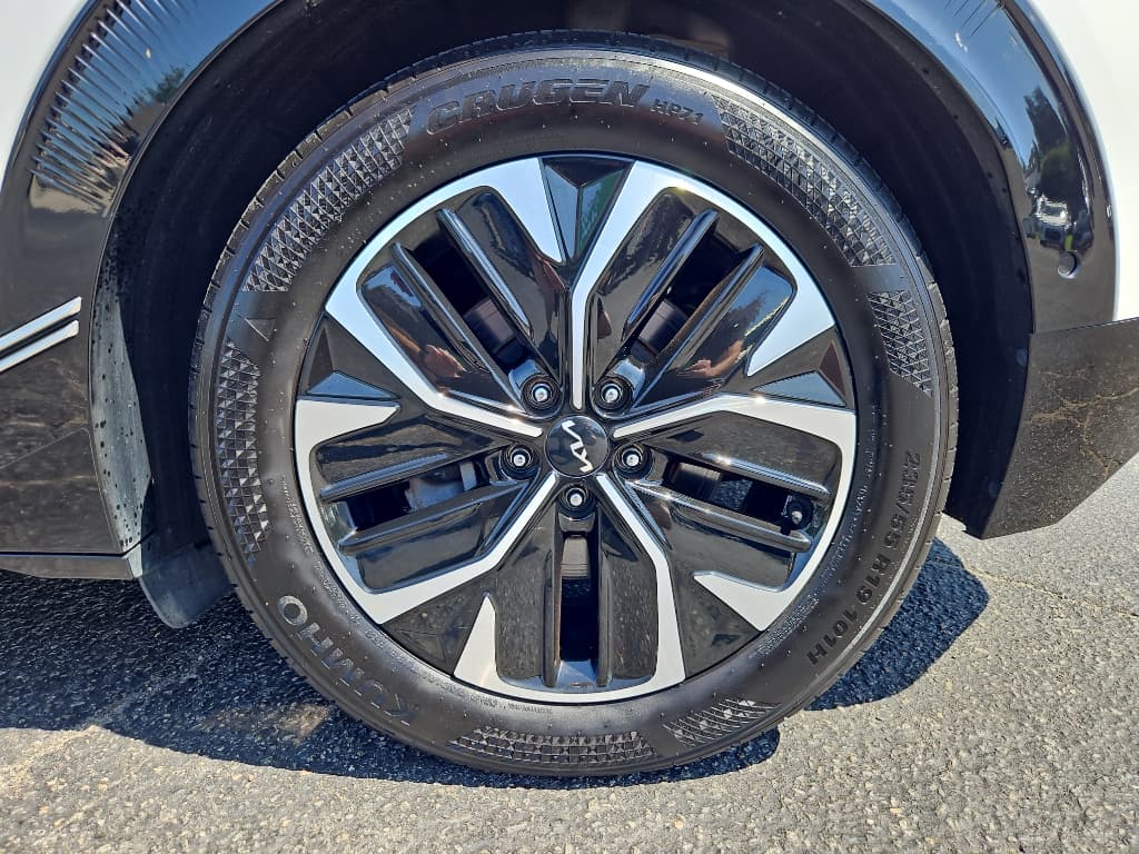 2022 Kia EV6 view 31