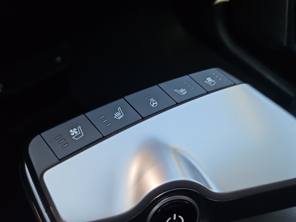 2022 Kia EV6 view 21