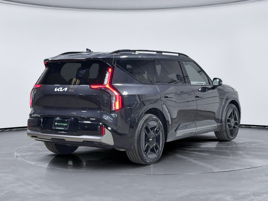 2024 Kia EV9 view 3