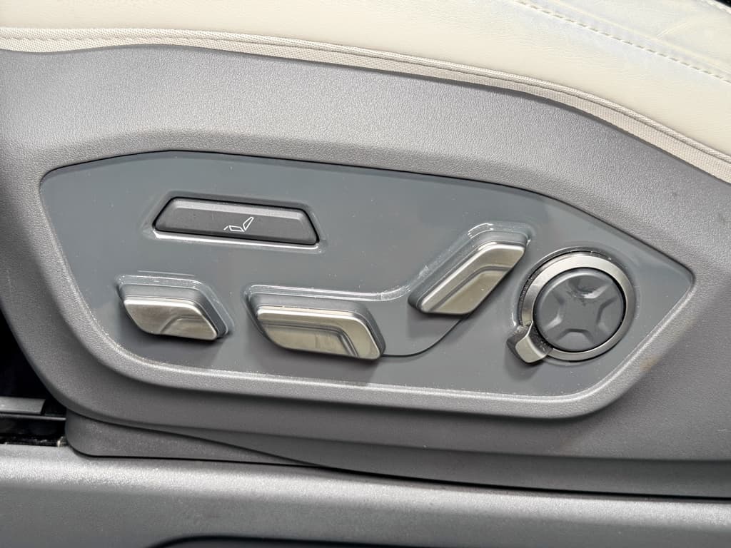 2024 Kia EV9 view 7