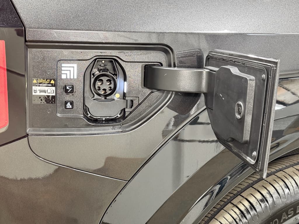 2024 Kia EV9 view 5