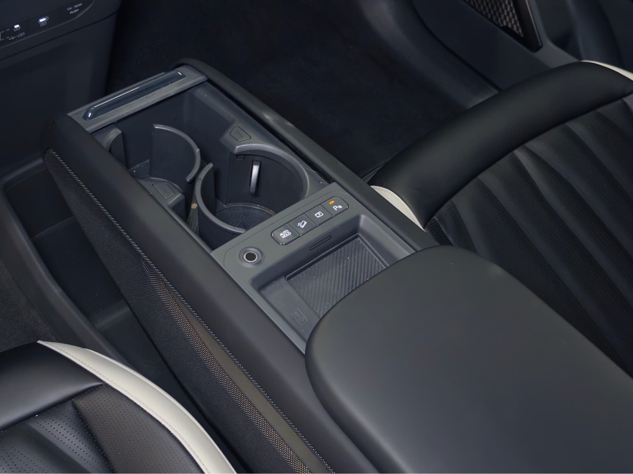 2024 Kia EV9 view 17