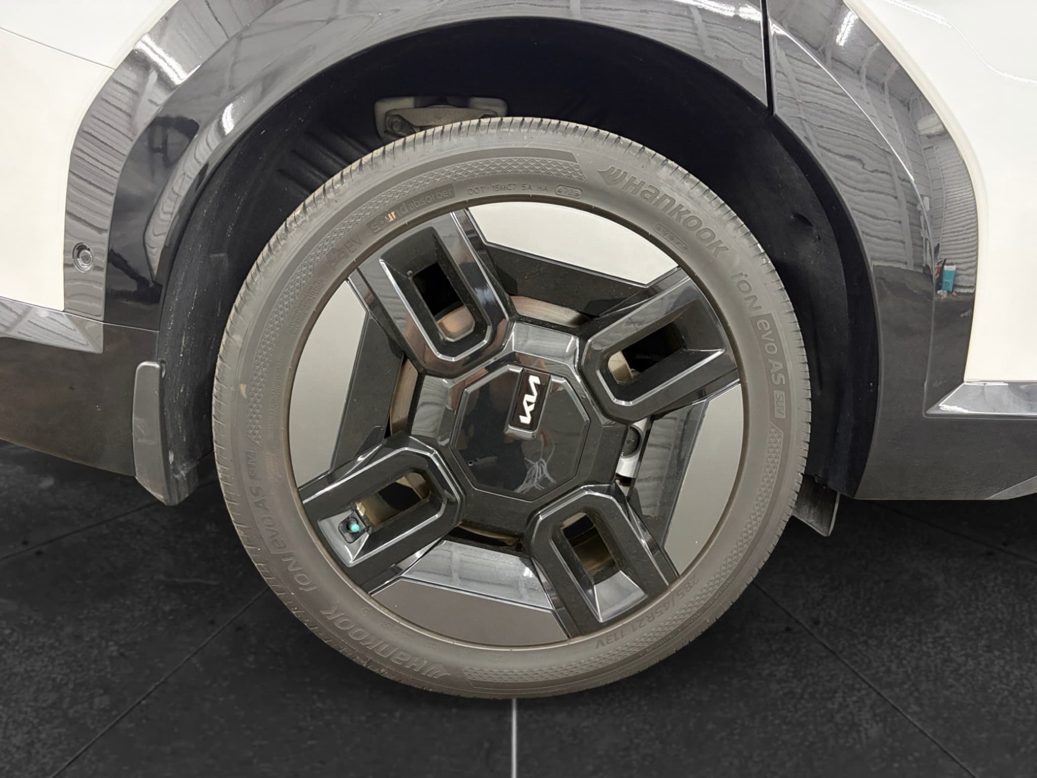 2024 Kia EV9 view 38