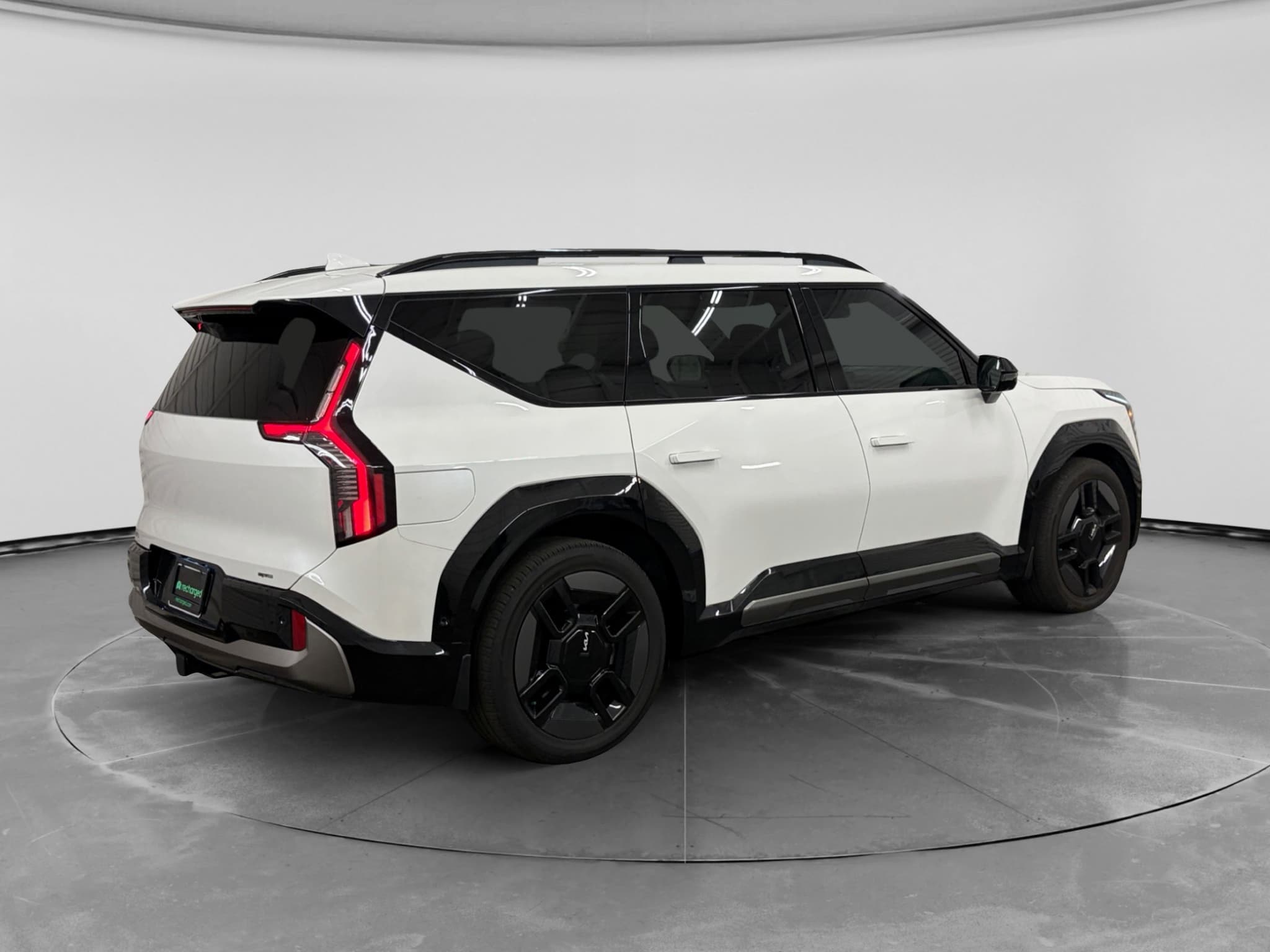 2024 Kia EV9 view 3
