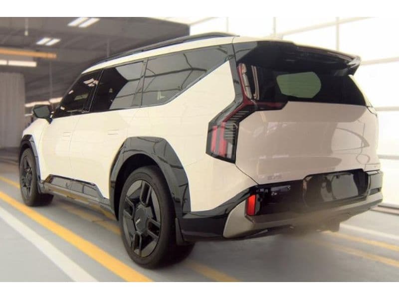 2024 Kia EV9 view 4