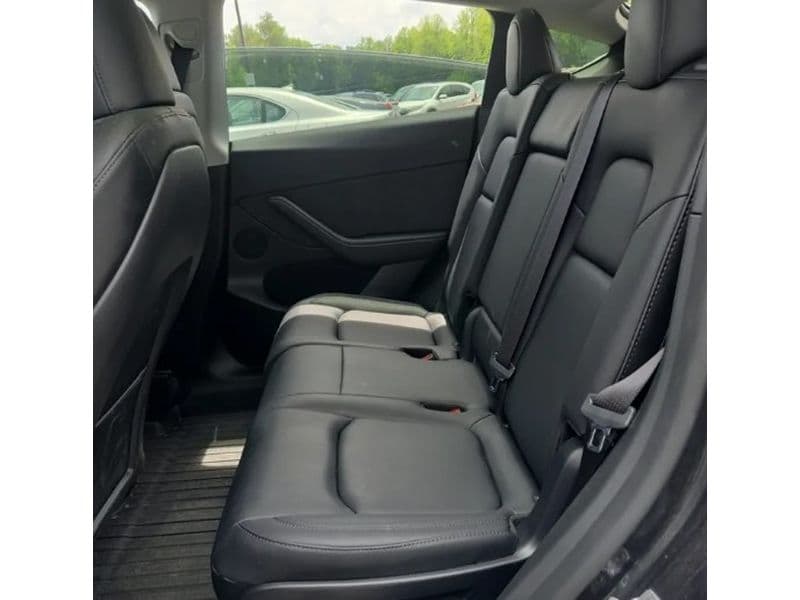 2024 Tesla Model Y view 6