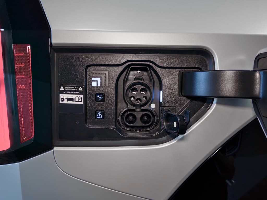 2024 Kia EV9 view 5