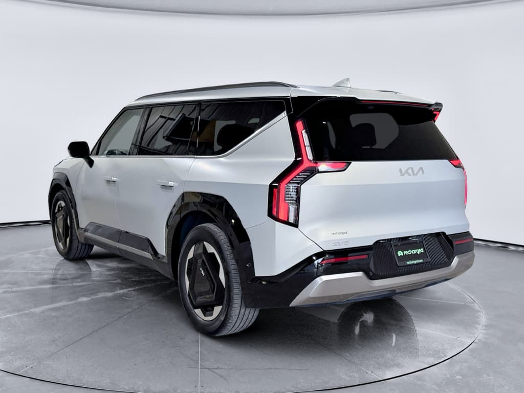 2024 Kia EV9 view 2