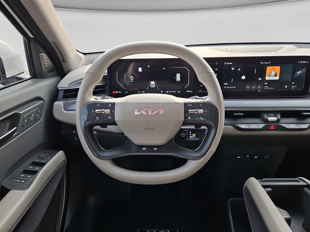 2024 Kia EV9 view 8
