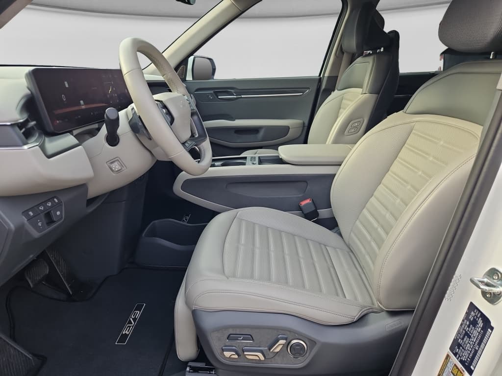 2024 Kia EV9 view 18