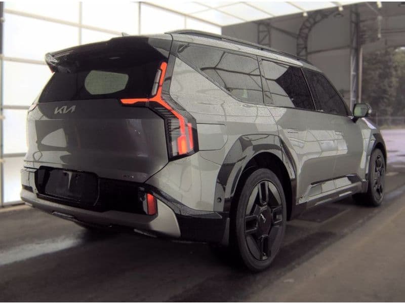 2024 Kia EV9 view 3