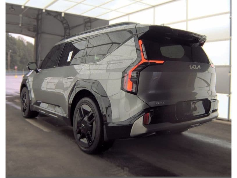 2024 Kia EV9 view 4