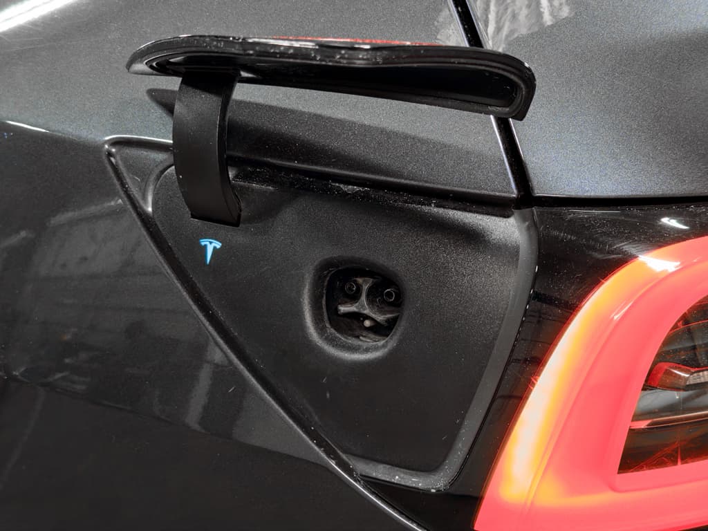 2020 Tesla Model Y view 5