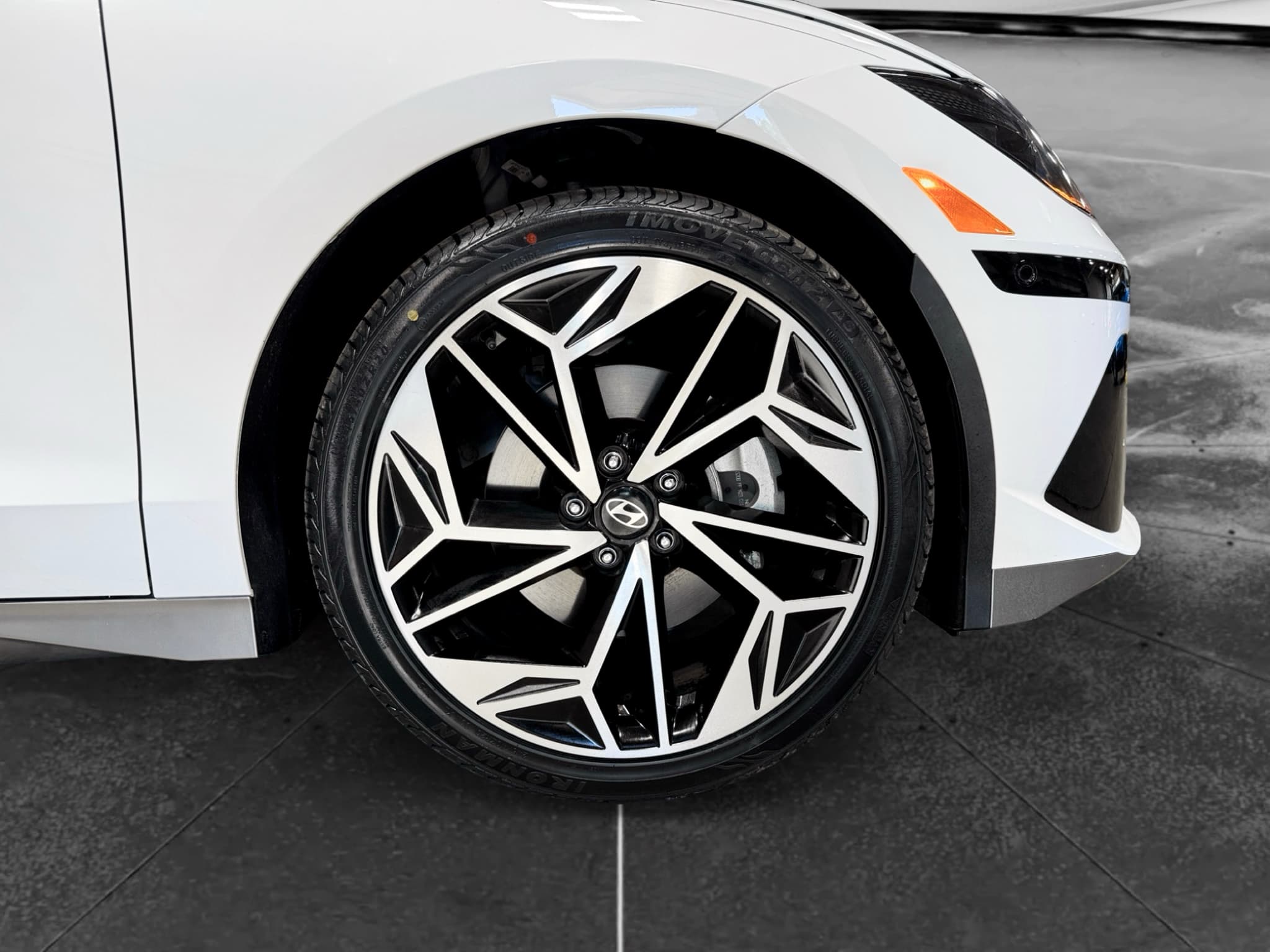 2023 Hyundai IONIQ 6 view 36