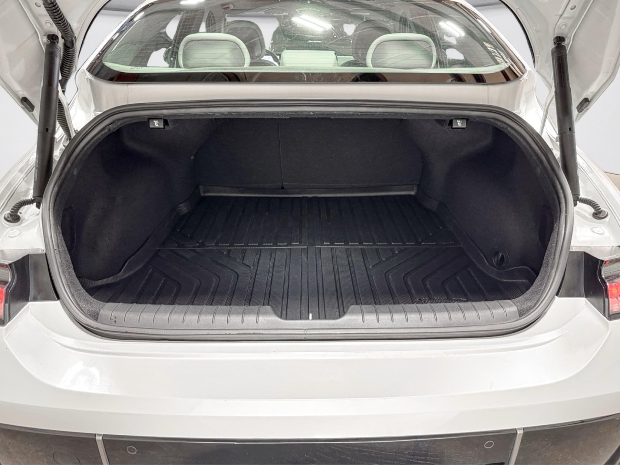 2023 Hyundai IONIQ 6 view 26