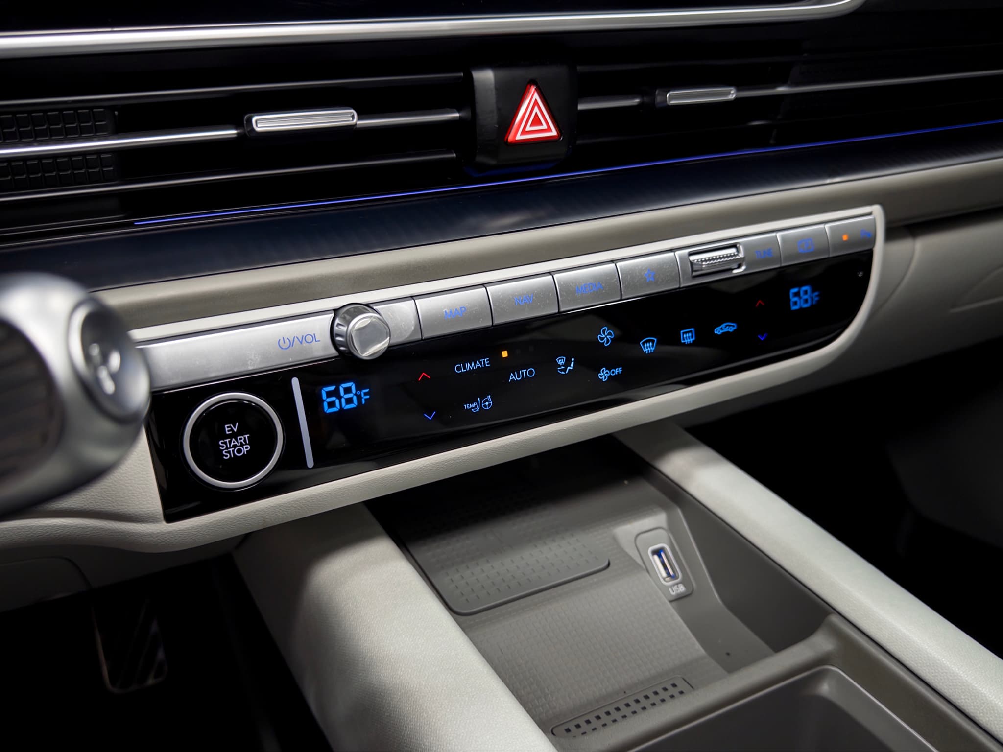 2023 Hyundai IONIQ 6 view 14