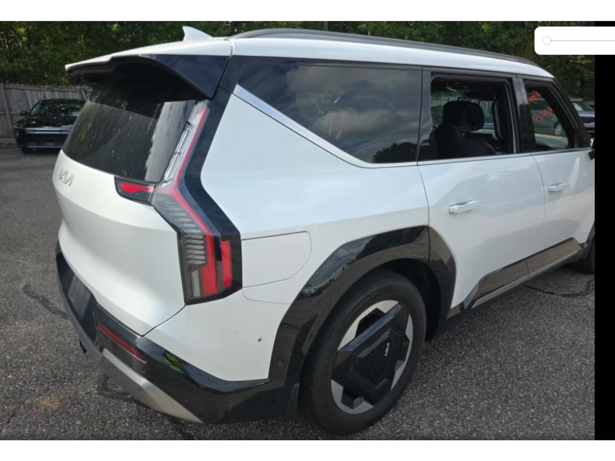 2024 Kia EV9 view 4