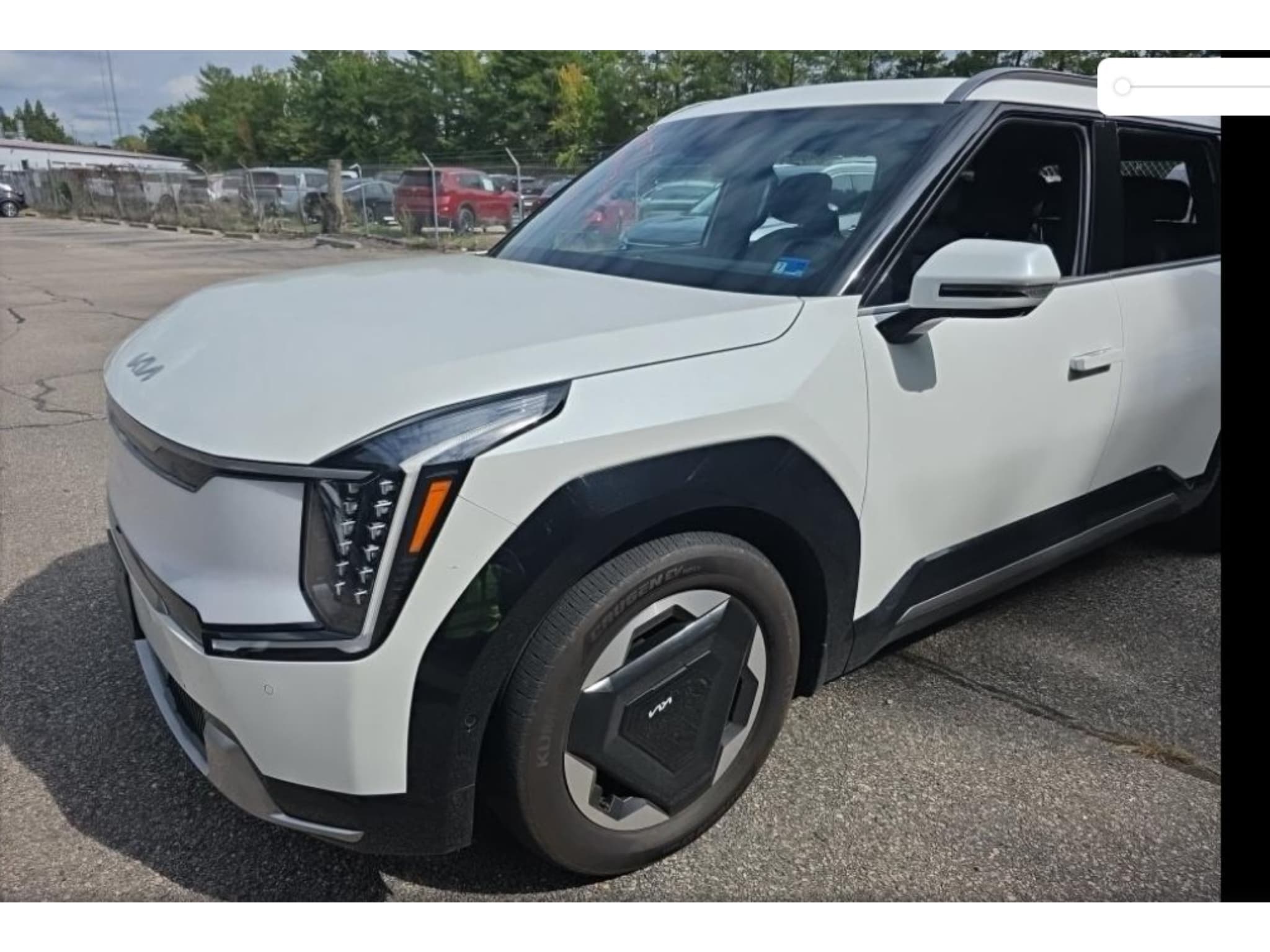 2024 Kia EV9 view 1