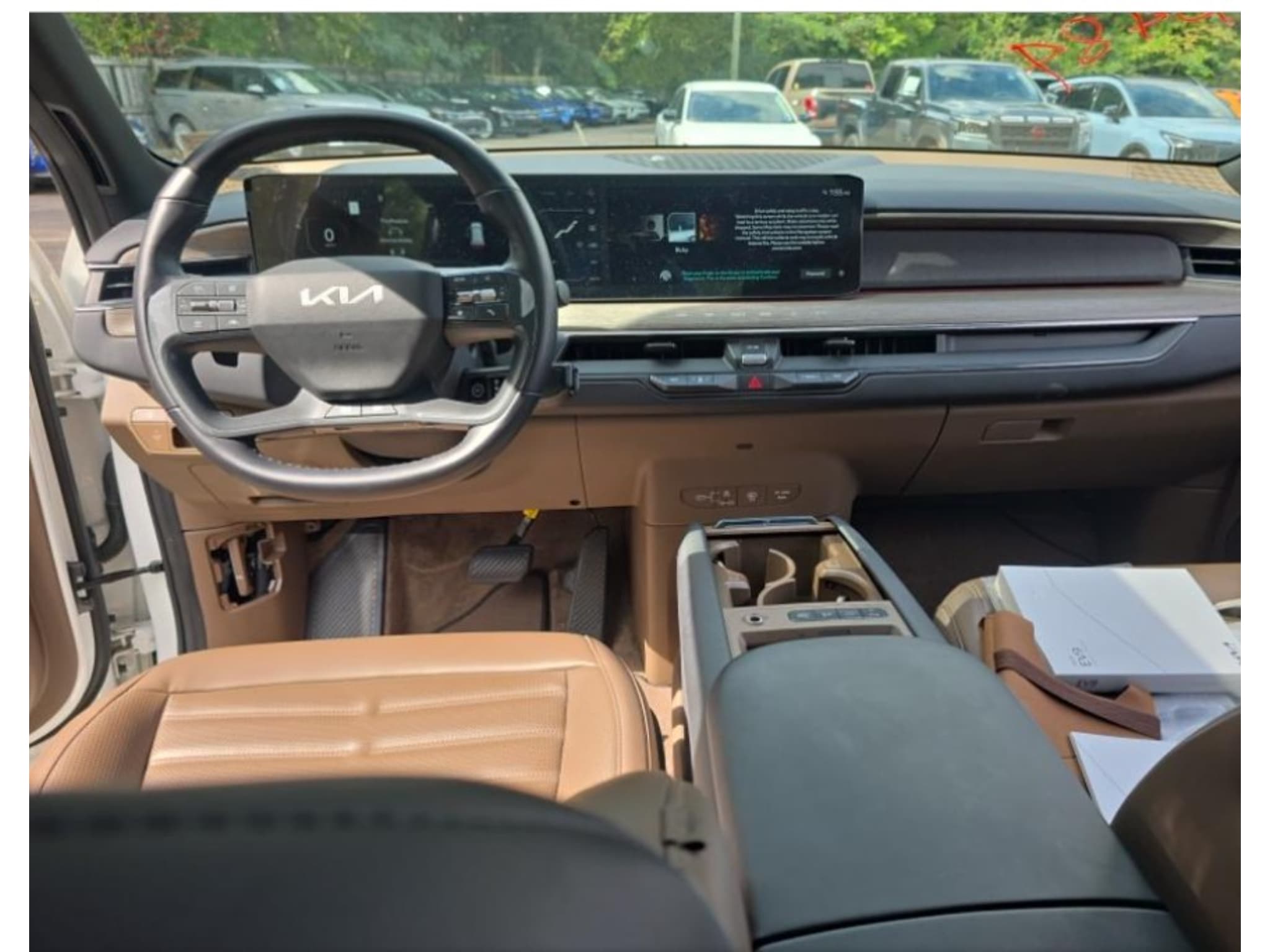2024 Kia EV9 view 5