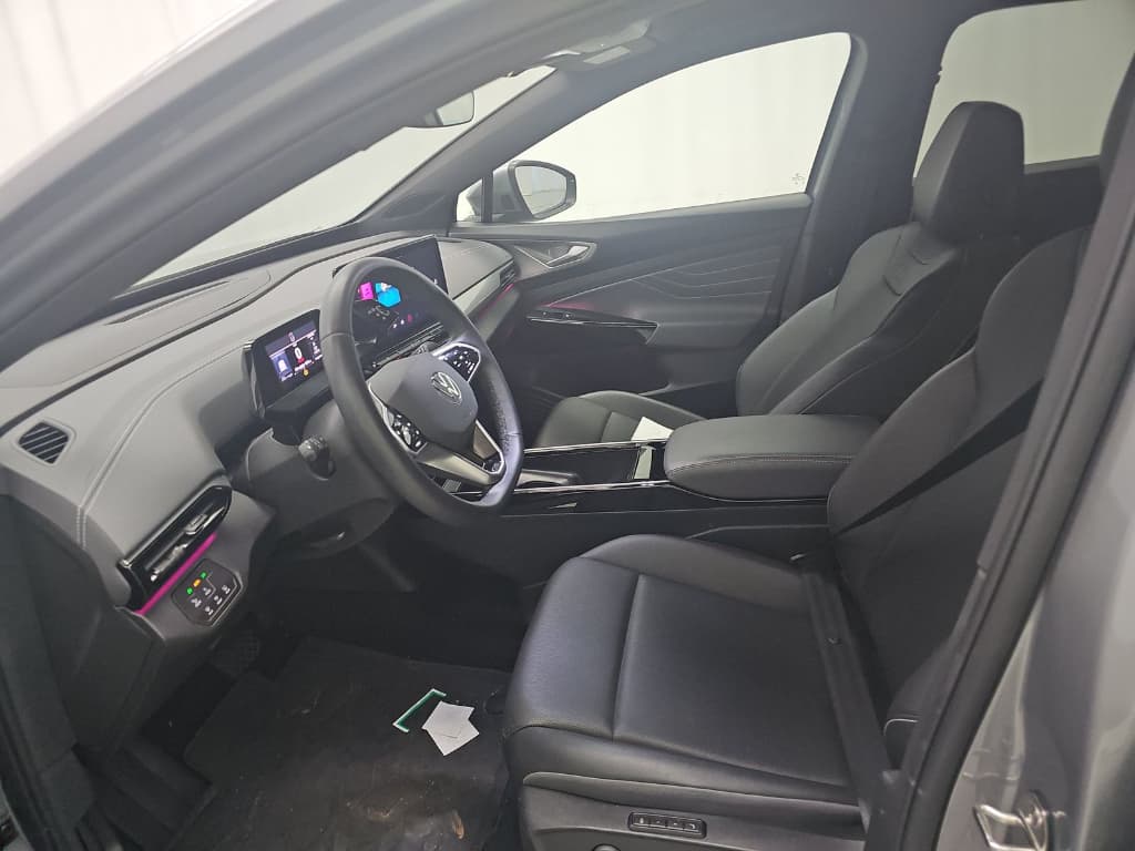 2023 Volkswagen ID.4 view 5