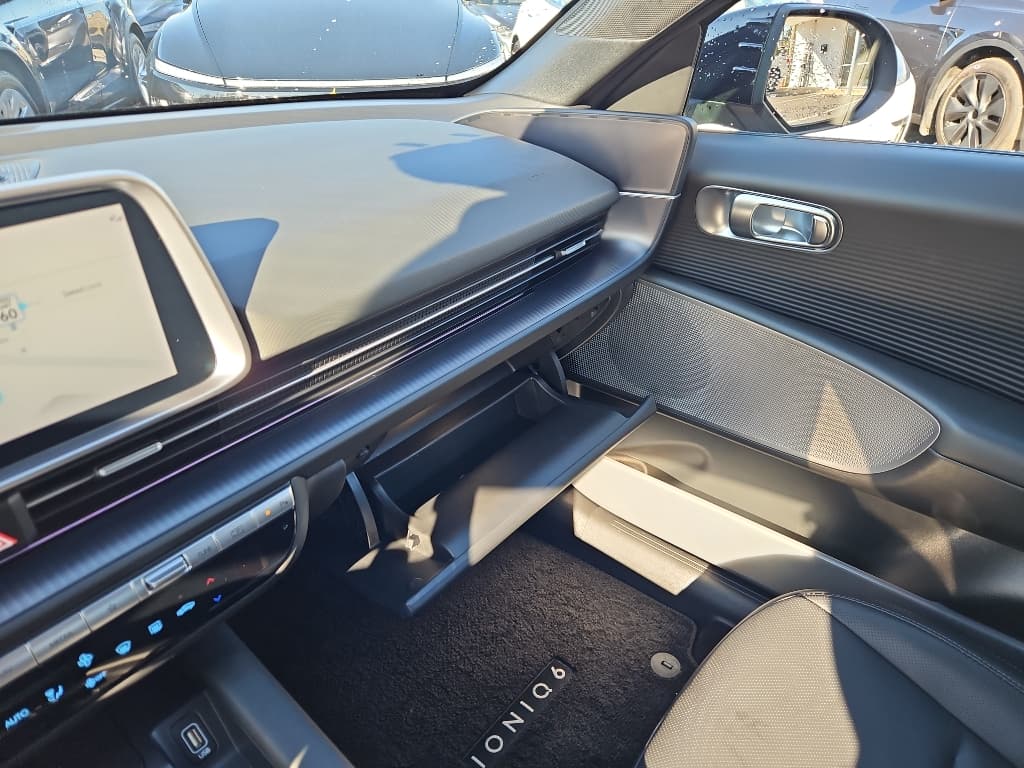 2023 Hyundai IONIQ 6 view 22