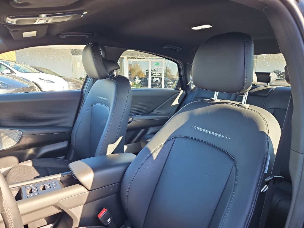 2023 Hyundai IONIQ 6 view 26