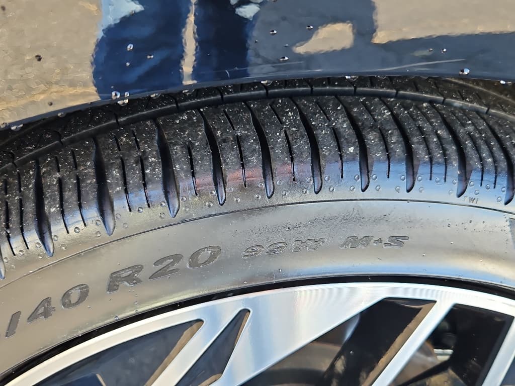 2023 Hyundai IONIQ 6 view 37