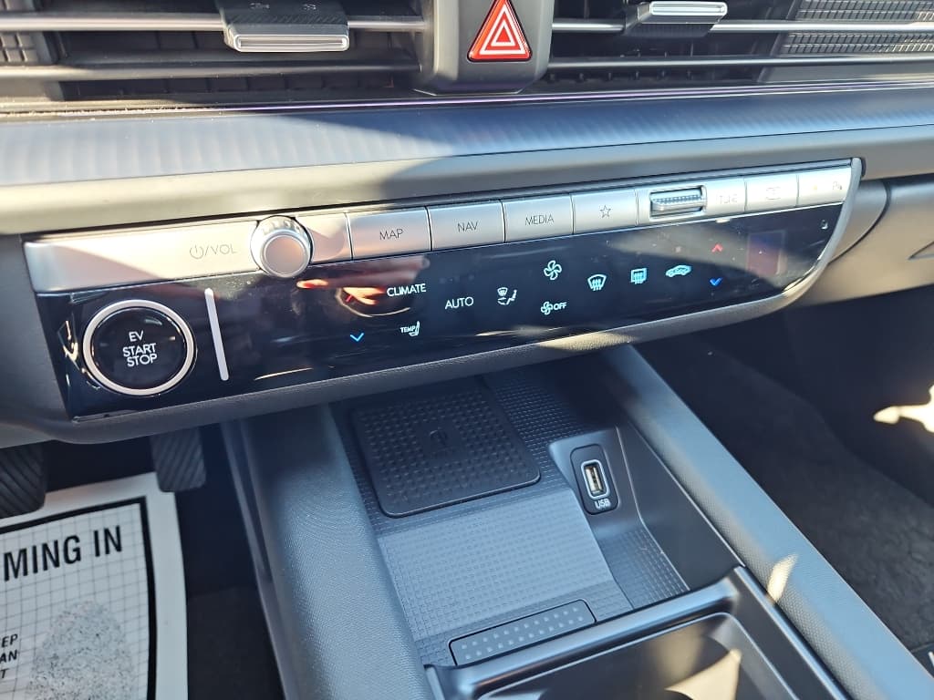 2023 Hyundai IONIQ 6 view 20